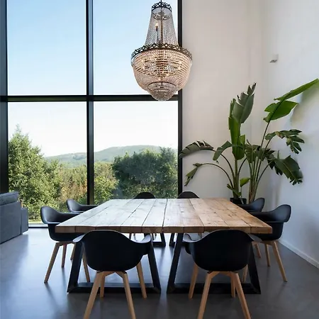 Casa Moderna Con Piscina Y Vistas Al Bosque. Vila *