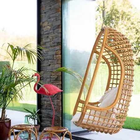 Casa Moderna Con Piscina Y Vistas Al Bosque. Vila *